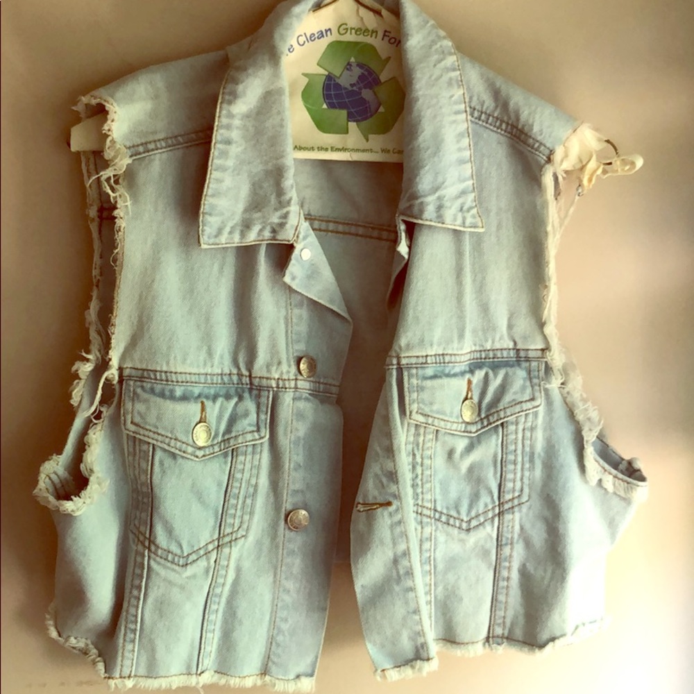 - Stylish Light Wash Jean Vest